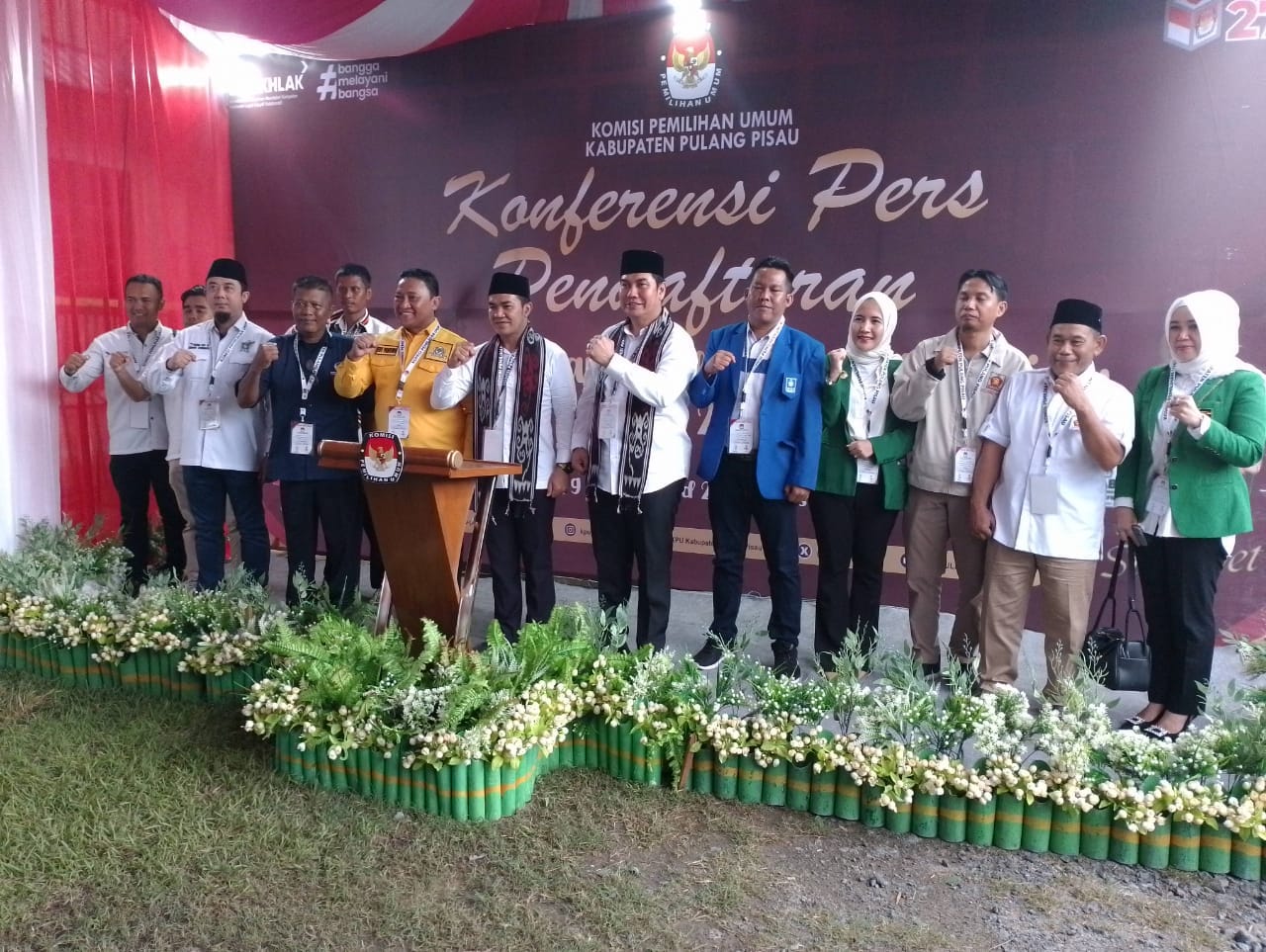 Rifa'i dan Jayadi Jadi Paslon Pendaftar Pilkada 2024 ke KPU Pulpis WhatsApp Image 2024-09-18 at 10.59.18