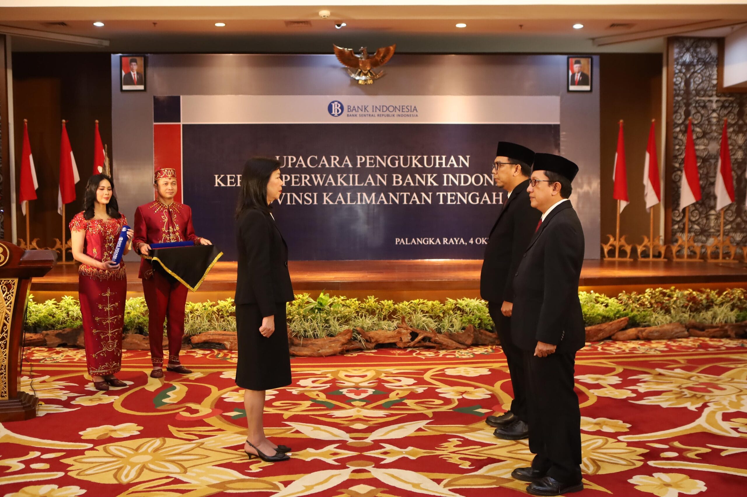 Menggantikan Taufik Saleh, Yuliansyah Andrias Resmi Dikukuhkan sebagai Kepala KPw-BI Kalteng WhatsApp Image 2024-10-04 at 21.02.33