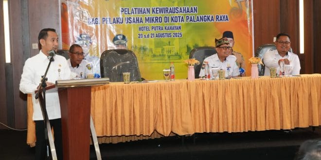 Pelatihan Kewirausahaan Buka Ruang Tumbuh Usaha Mikro WhatsApp-Image-2025-08-20-at-1.20.37-PM-660x330