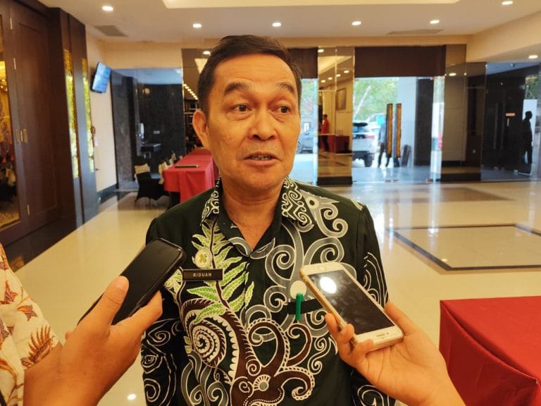 Sekolah Rakyat Dipantau Ketat, Pastikan Anak Didik Nyaman Belajar 1ec2baa6-6cc0-476a-ada5-39a813c9a8a1-768x576